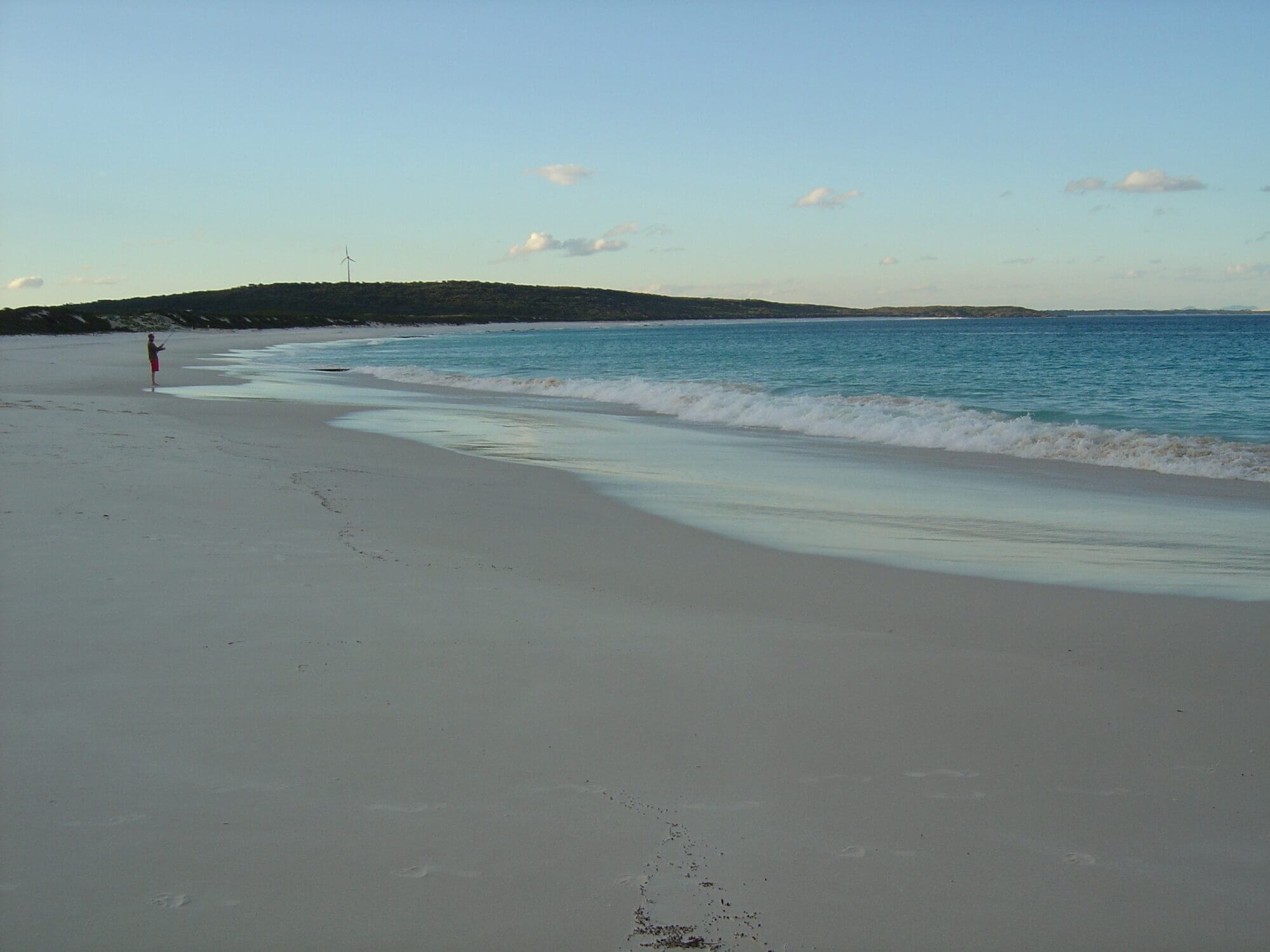 Weekender - Accommodation in Bremer Bay - 21 Barbara Street. Bremer Bay has the best beaches for fishing, swimming, walking, scuba diving, surfing or boating