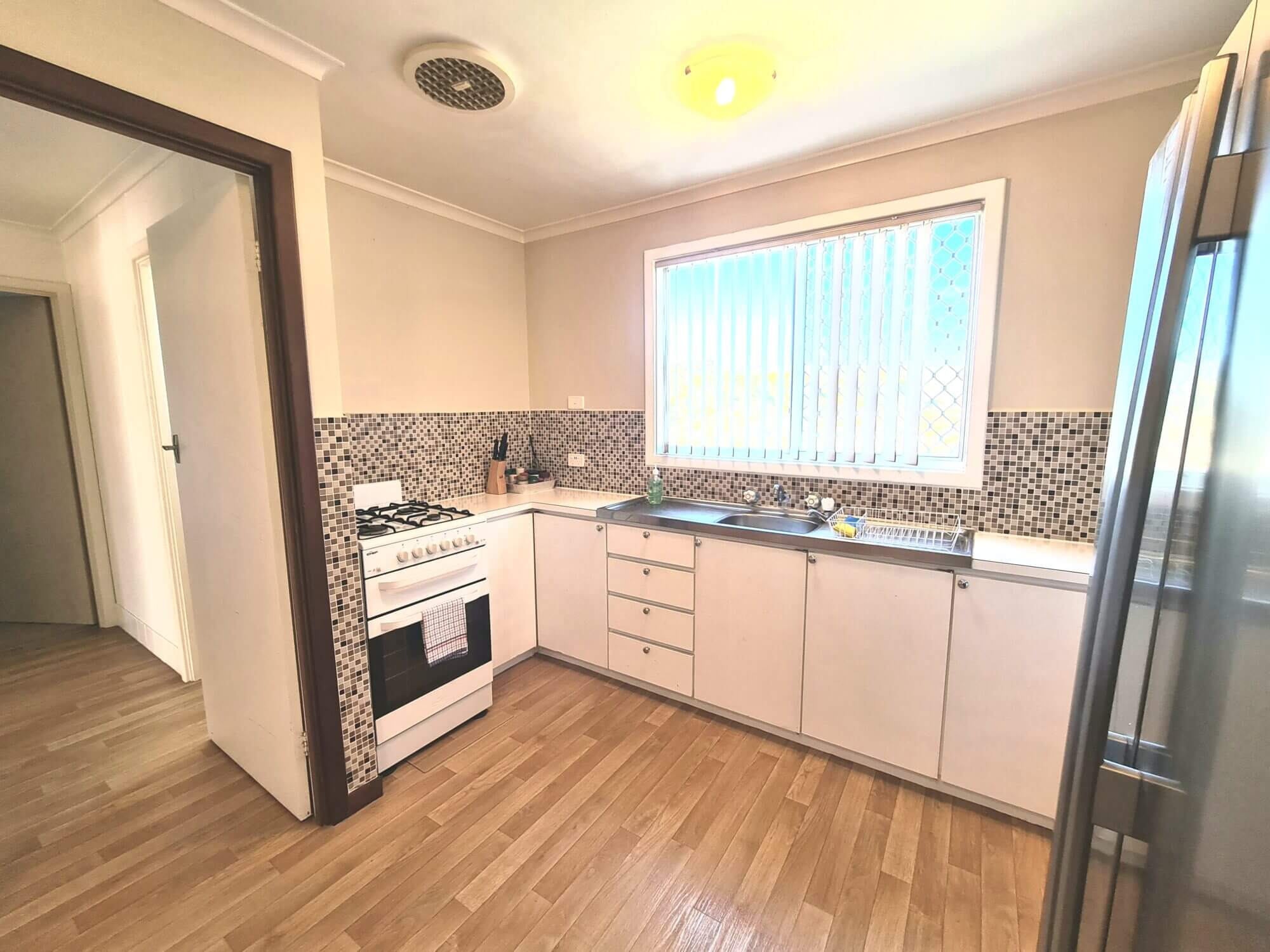 Mick's Pad - Accommodation in Bremer Bay - 23 Barbara Street - Kitchen - Oven