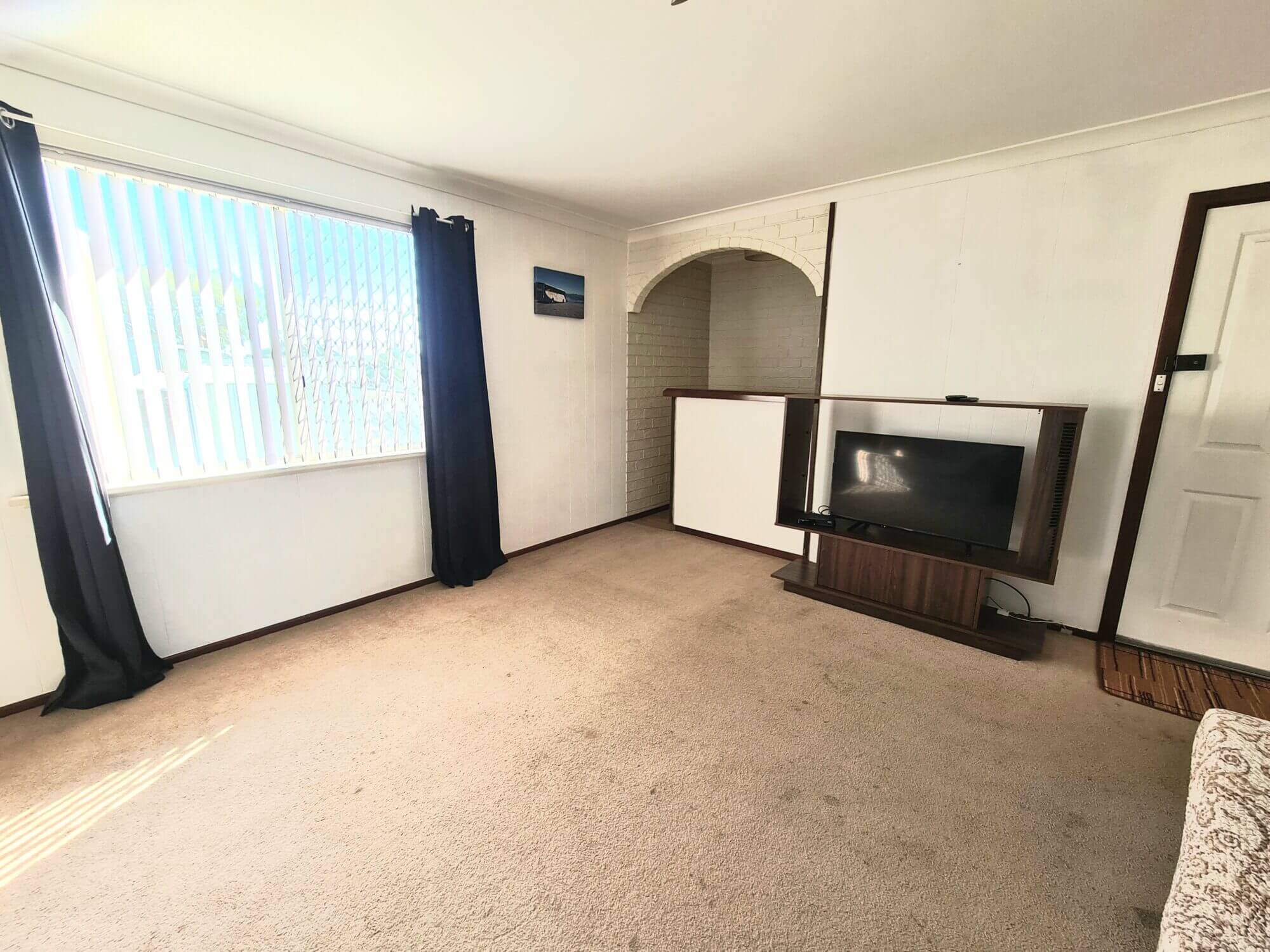 Mick's Pad - Accommodation in Bremer Bay - 23 Barbara Street - Lounge - TV