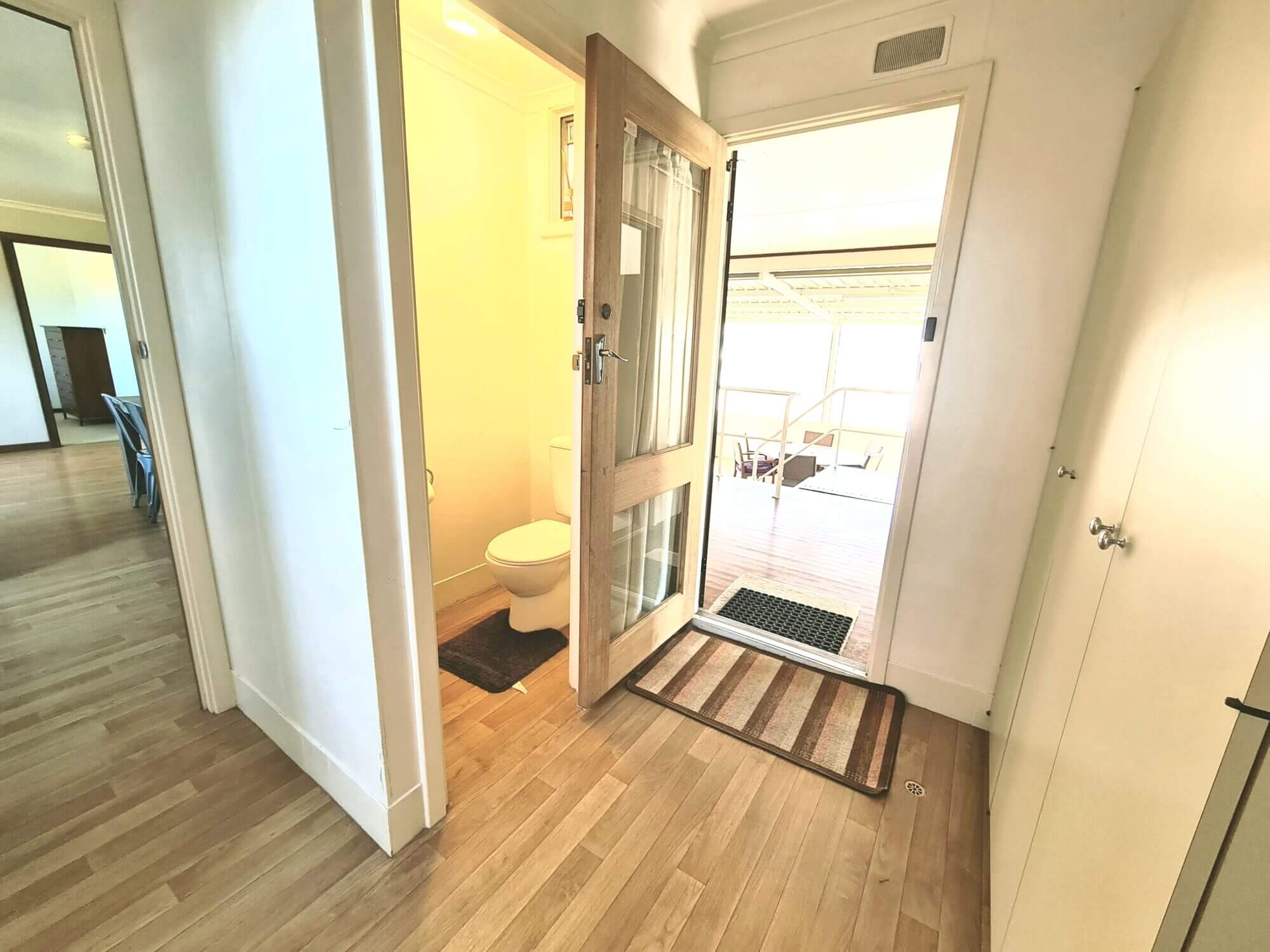 Mick's Pad - Accommodation in Bremer Bay - 23 Barbara Street - Toilet