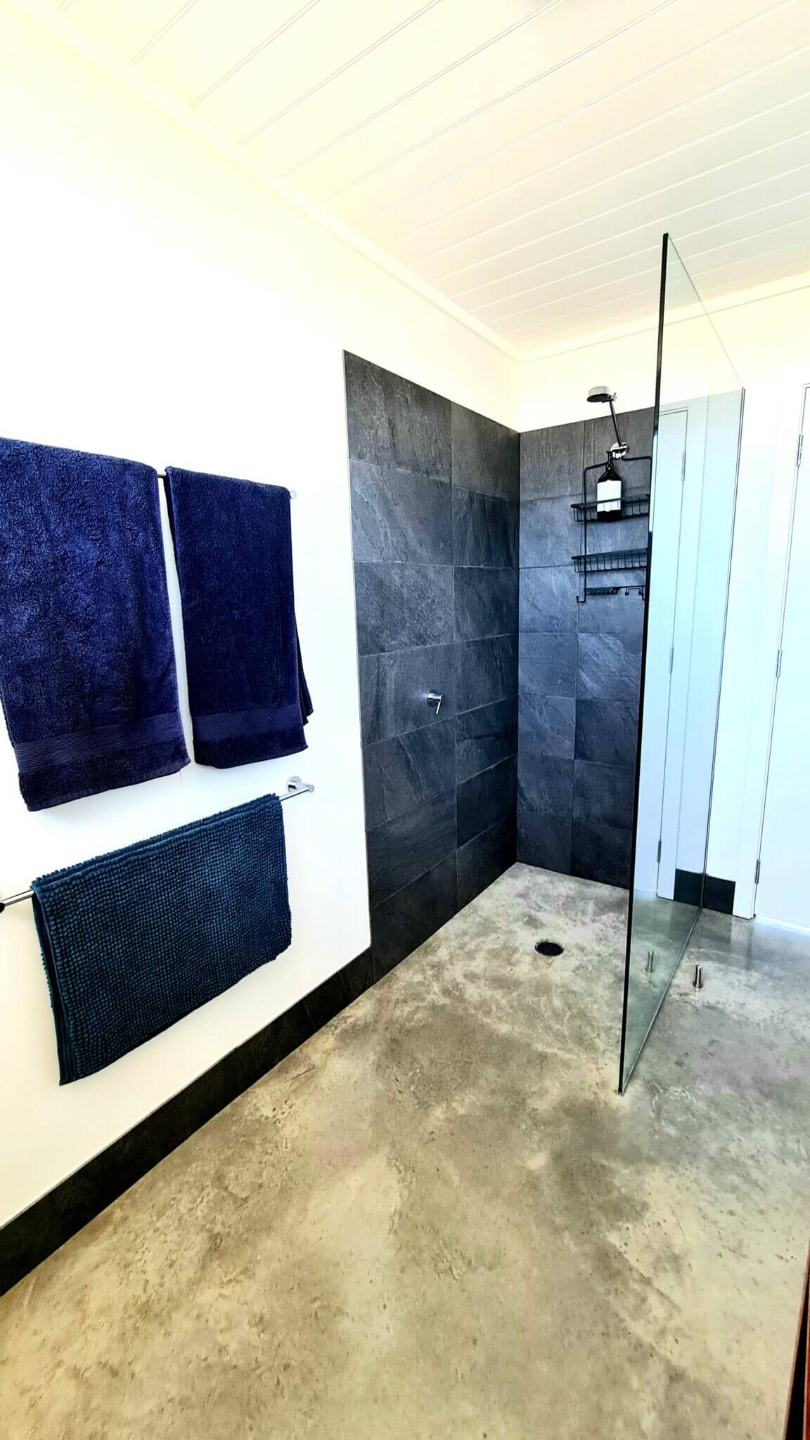 Bathroom - Block 785 - Accommodation in Bremer Bay - Lot 785 Freeman Drive Bremer Bay