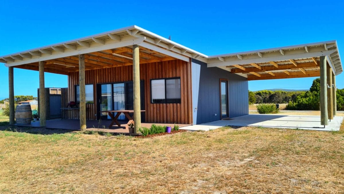 Front View - Block 785 - Accommodation in Bremer Bay - Lot 785 Freeman Drive Bremer Bay