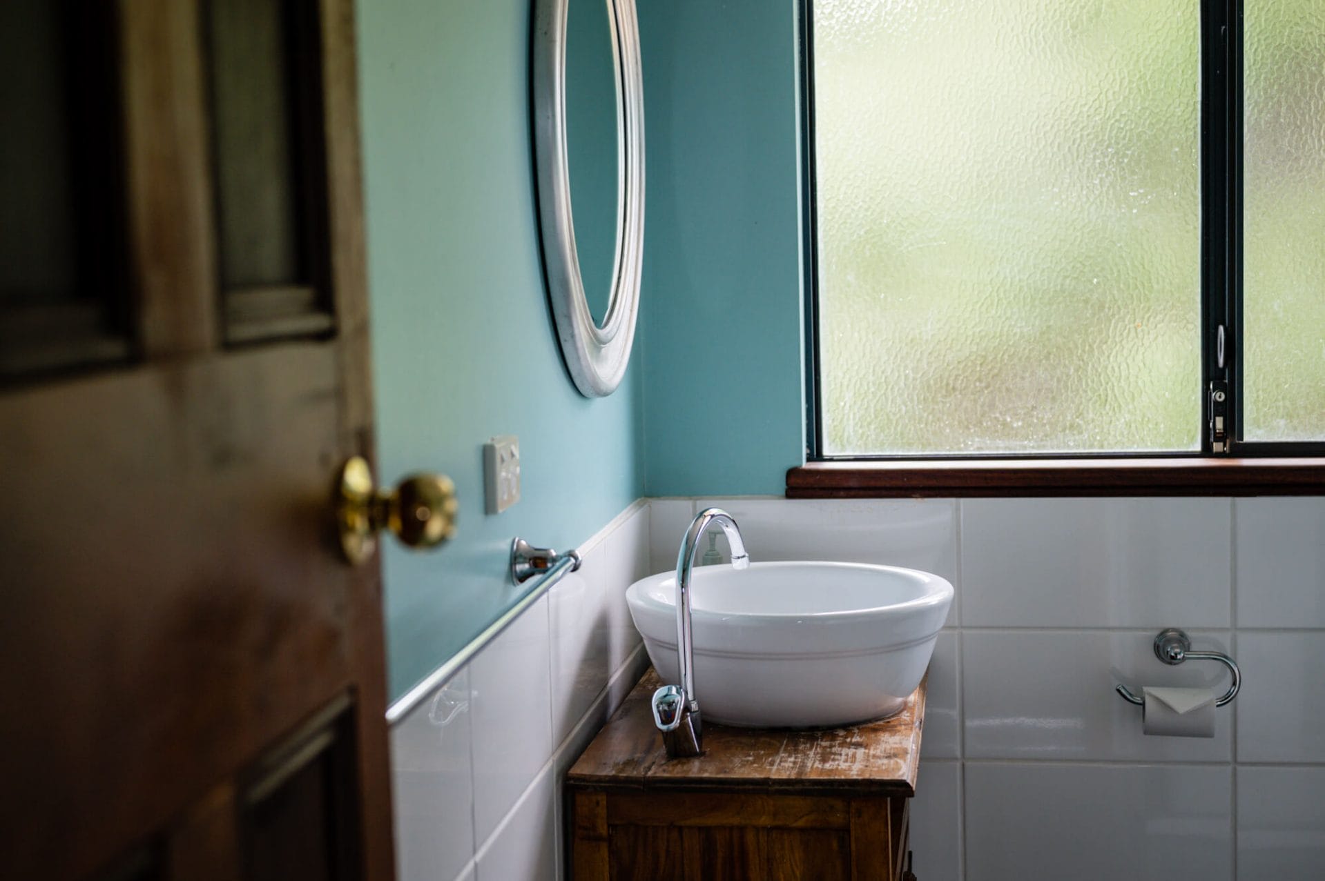 Blossoms - 55 Gneiss Hill Road Bremer Bay - Bathroom - Basin