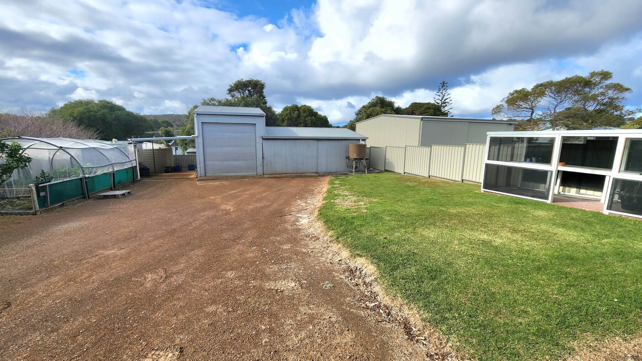 Accommodation in Bremer Bay - 3 John St - Backyard