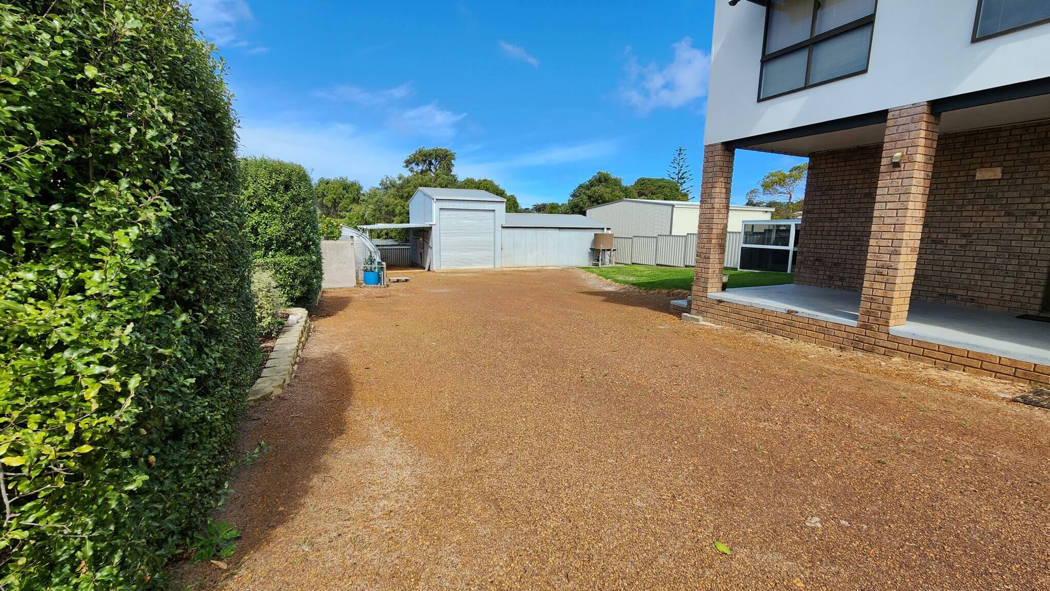 Accommodation in Bremer Bay - 3 John St - Driveway