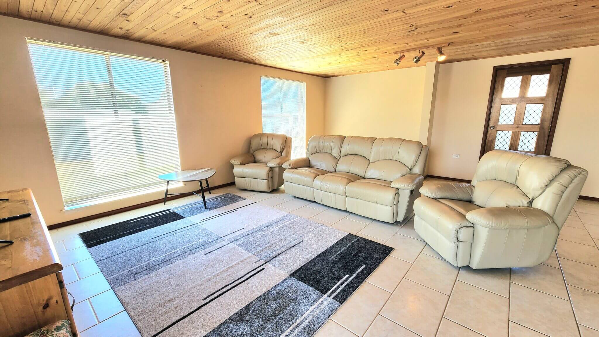 Accommodation in Bremer Bay - 3 John St - Downstairs Lounge