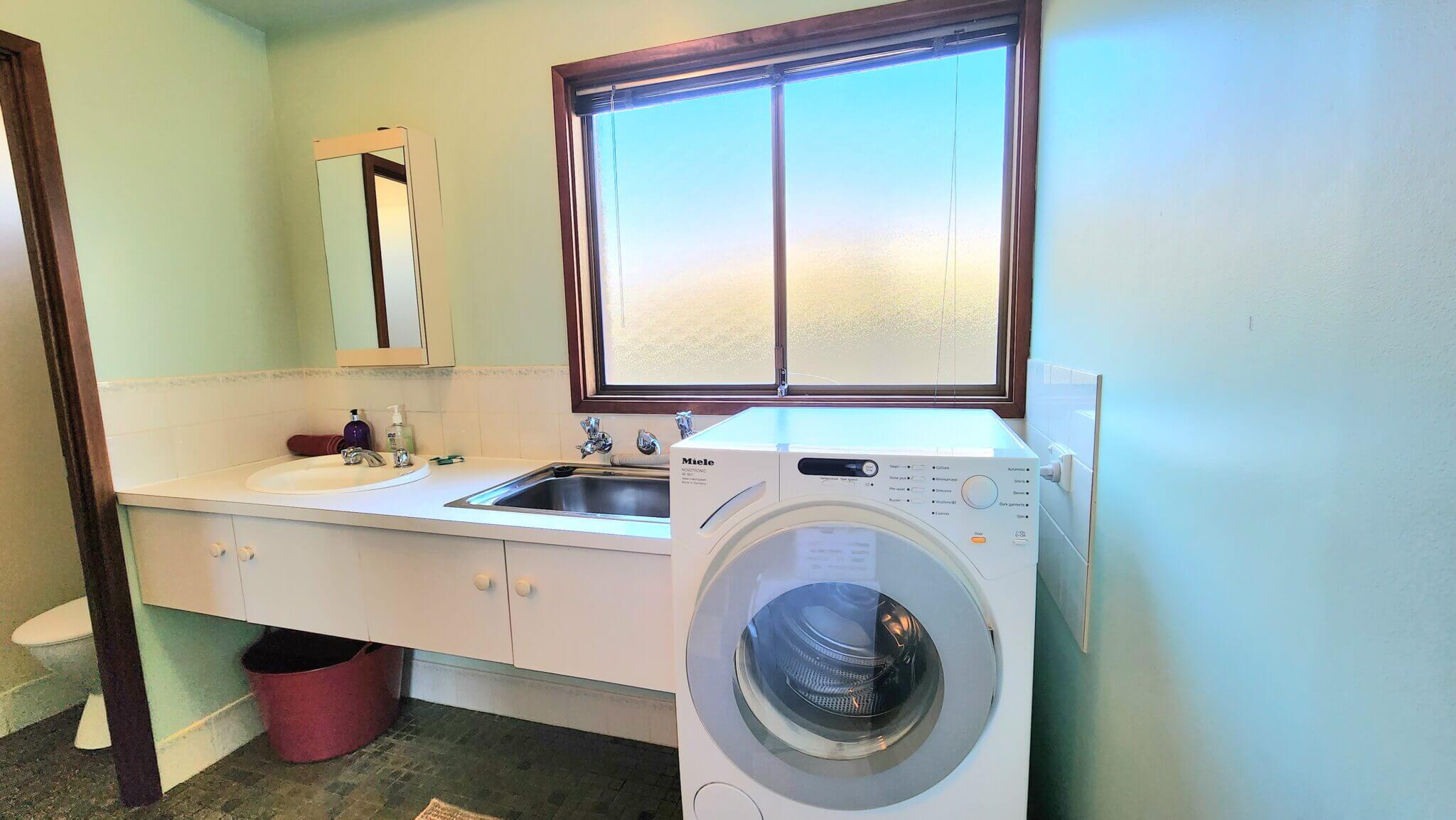 Accommodation in Bremer Bay - 3 John St - Laundry