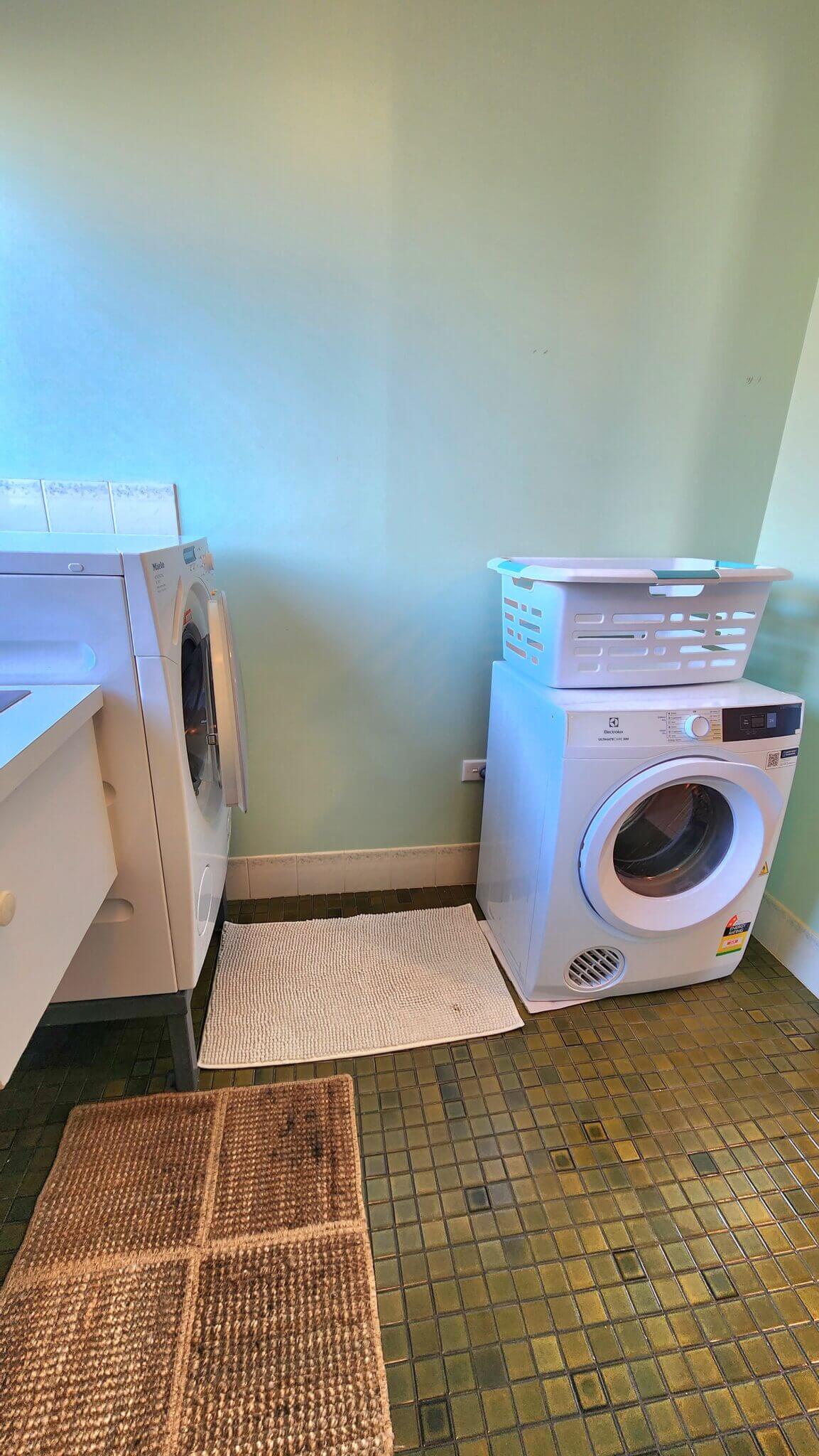 Accommodation in Bremer Bay - 3 John St - Laundry