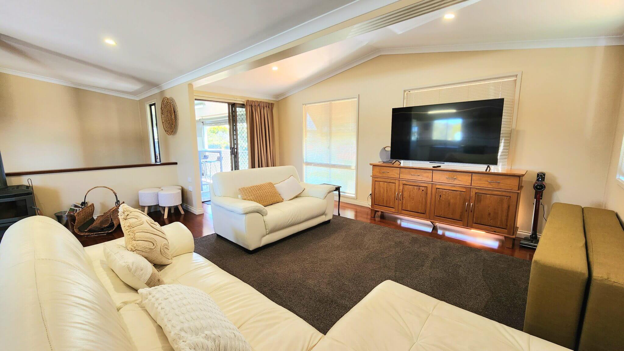 Accommodation in Bremer Bay - 3 John St - Upstairs Lounge