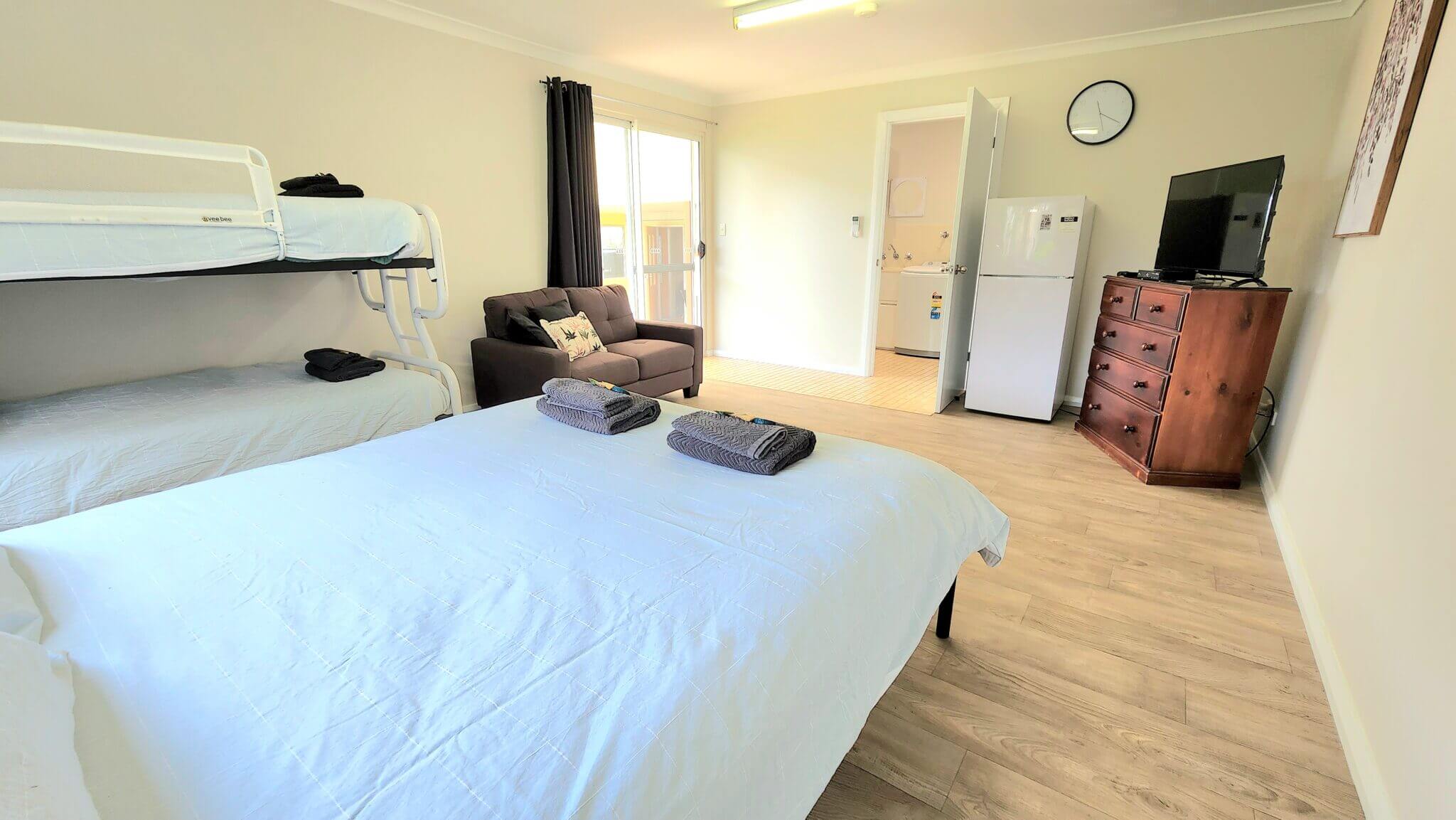 Family Tides - Accommodation in Bremer Bay - 14 Margaret Street - Granny Flat - Bedroom - Queen and a Bunk Bed