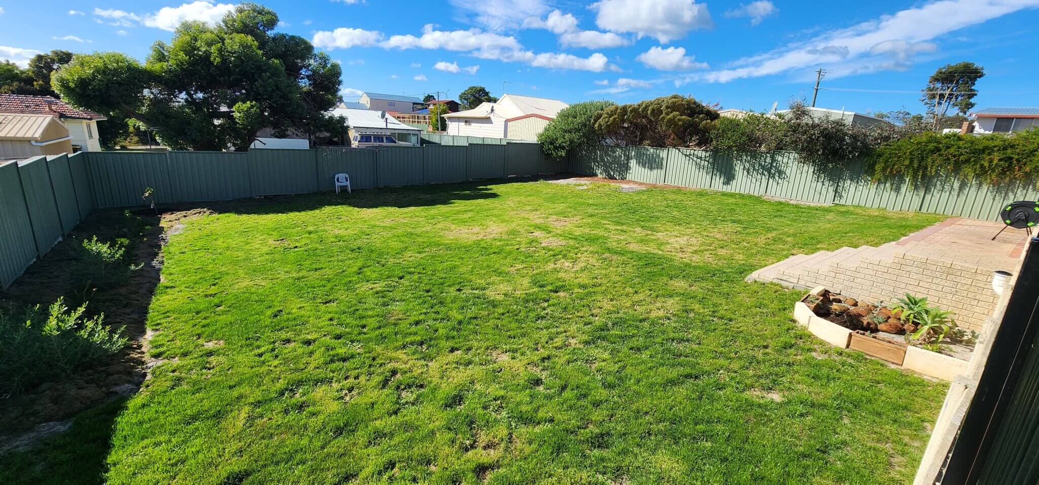 Accommodation in Bremer Bay - 3 Qualup Court - Big Backyard