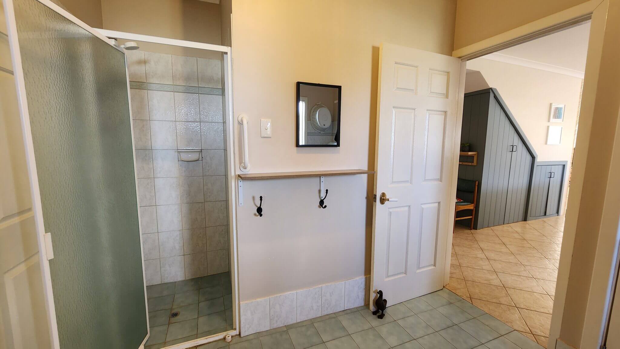 Accommodation in Bremer Bay - 3 Qualup Court - Downstairs Shower