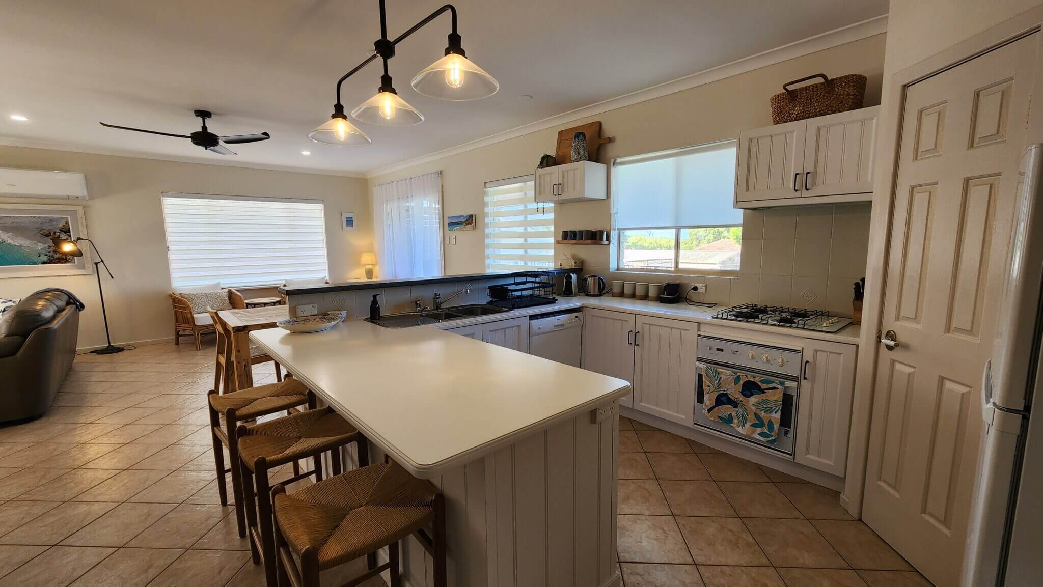 Accommodation in Bremer Bay - 3 Qualup Court - Kitchen