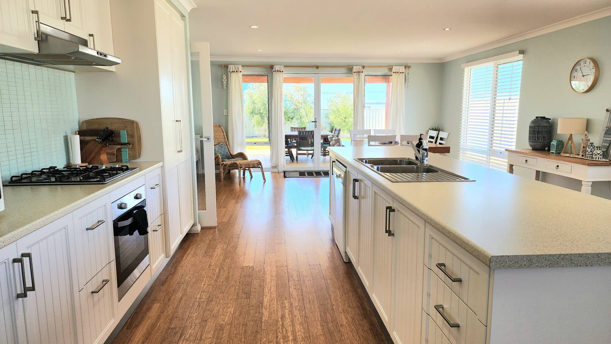 Kitchen - Windspray - Accommodation in Bremer Bay - 33 McGlade Close Bremer Bay