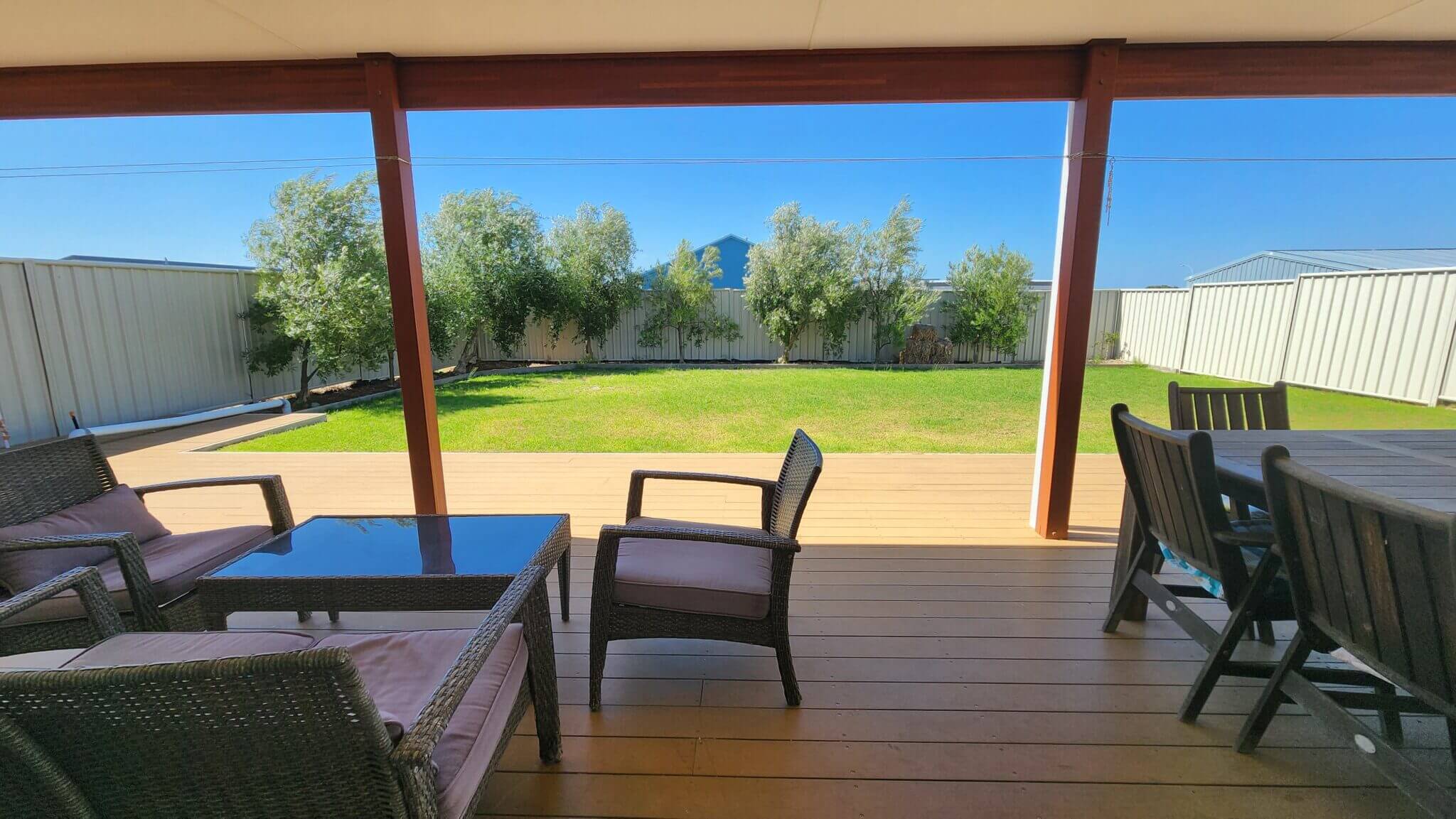 Rear Entertainment Deck - Windspray - Accommodation in Bremer Bay - 33 McGlade Close Bremer Bay