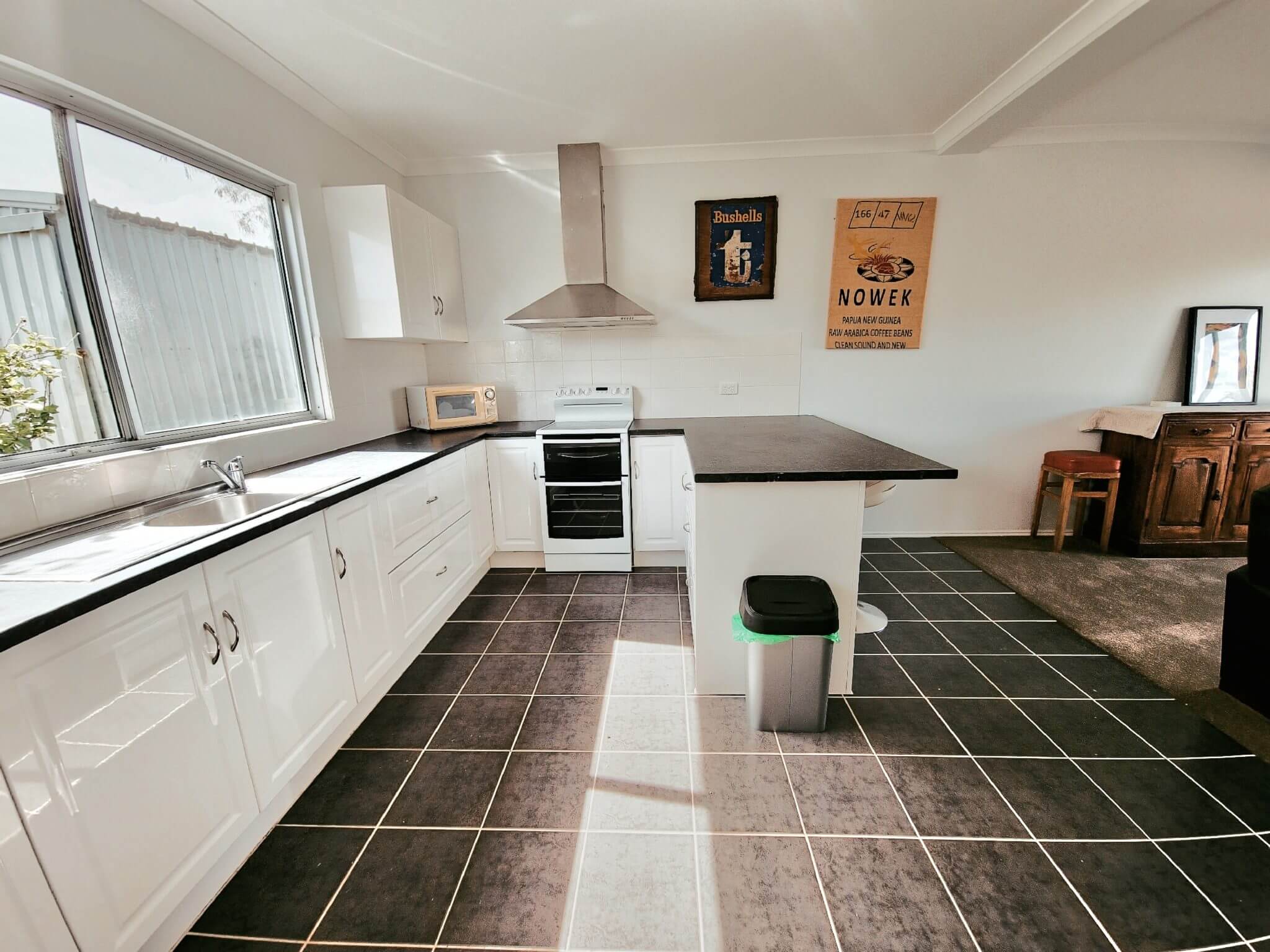 Kitchen - Blue Dune Duo Unit A - Accommodation in Bremer Bay - 12A Margaret Street Bremer Bay