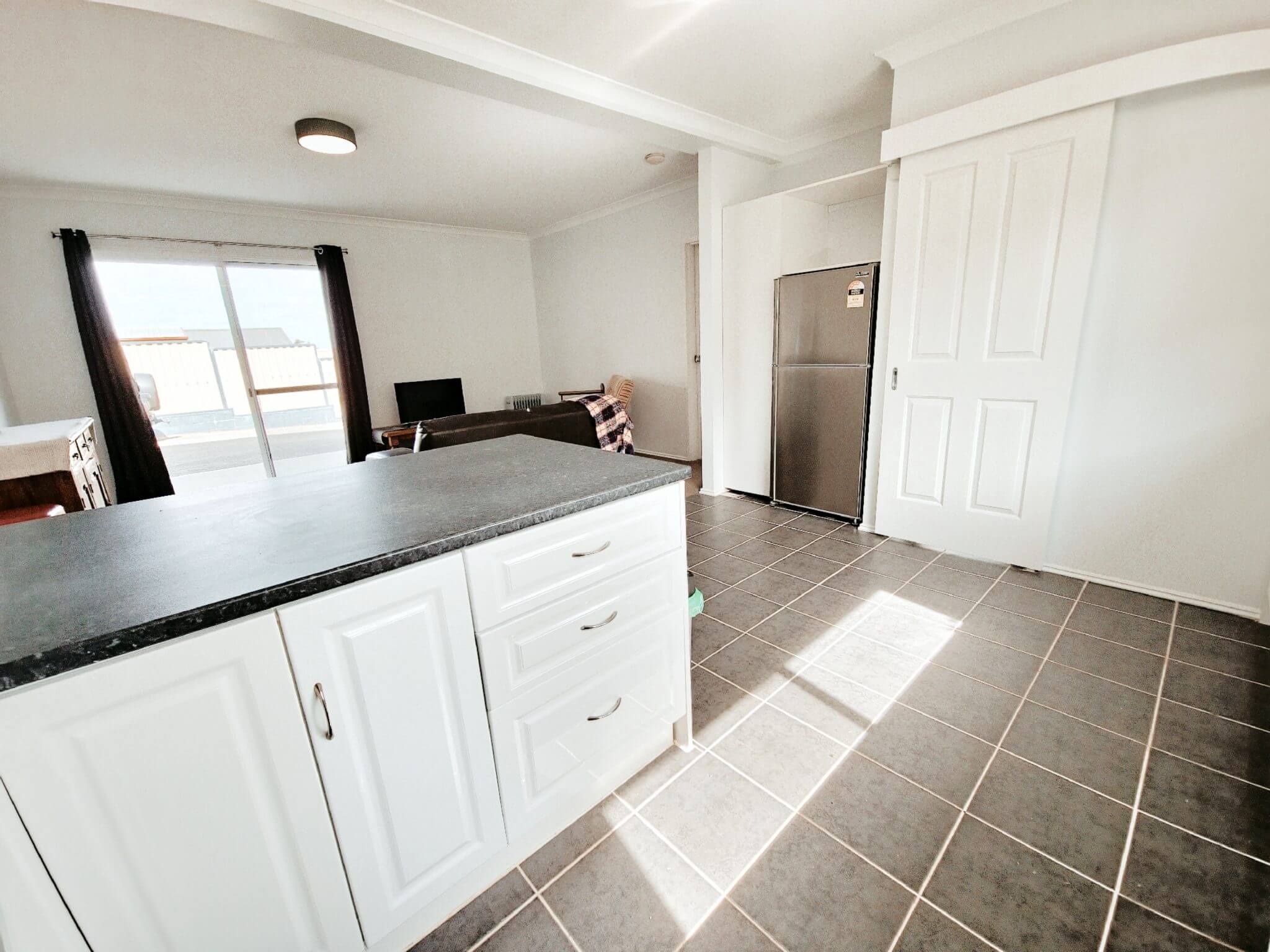 Kitchen - Blue Dune Duo Unit A - Accommodation in Bremer Bay - 12A Margaret Street Bremer Bay