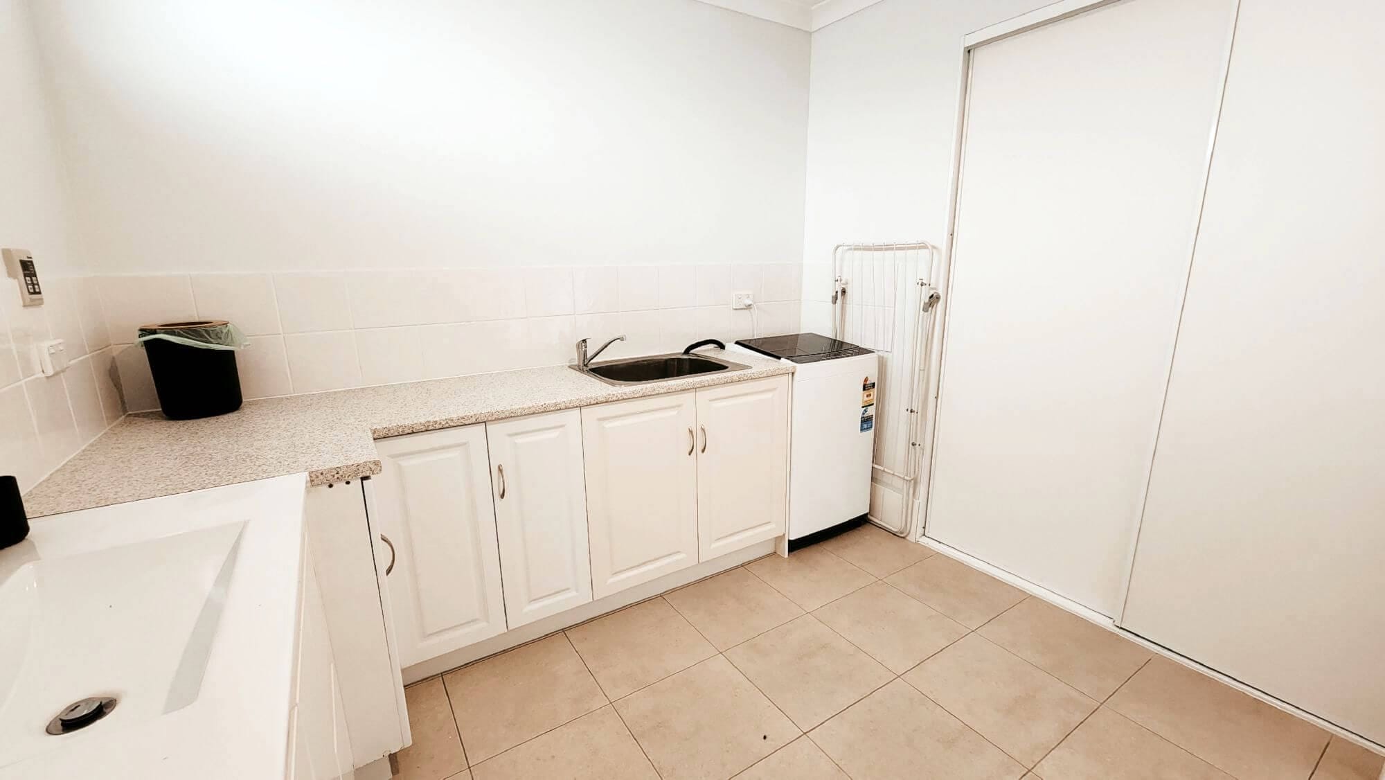 Laundry - Blue Dune Duo Unit B - Accommodation in Bremer Bay - 12A Margaret Street Bremer Bay