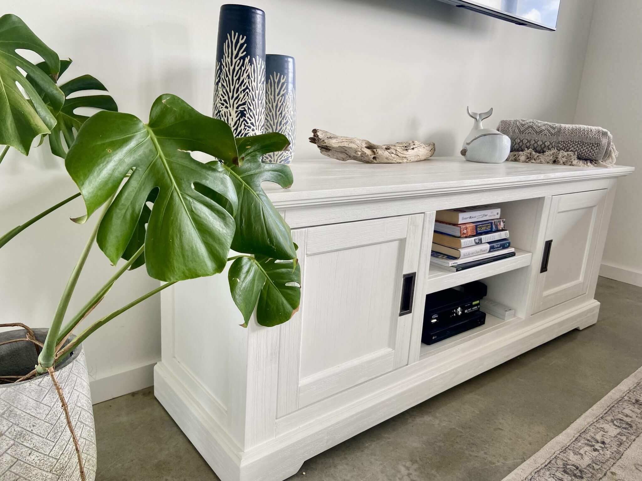 Cabinet - Block 785 - Accommodation in Bremer Bay - Lot 785 Freeman Drive Bremer Bay