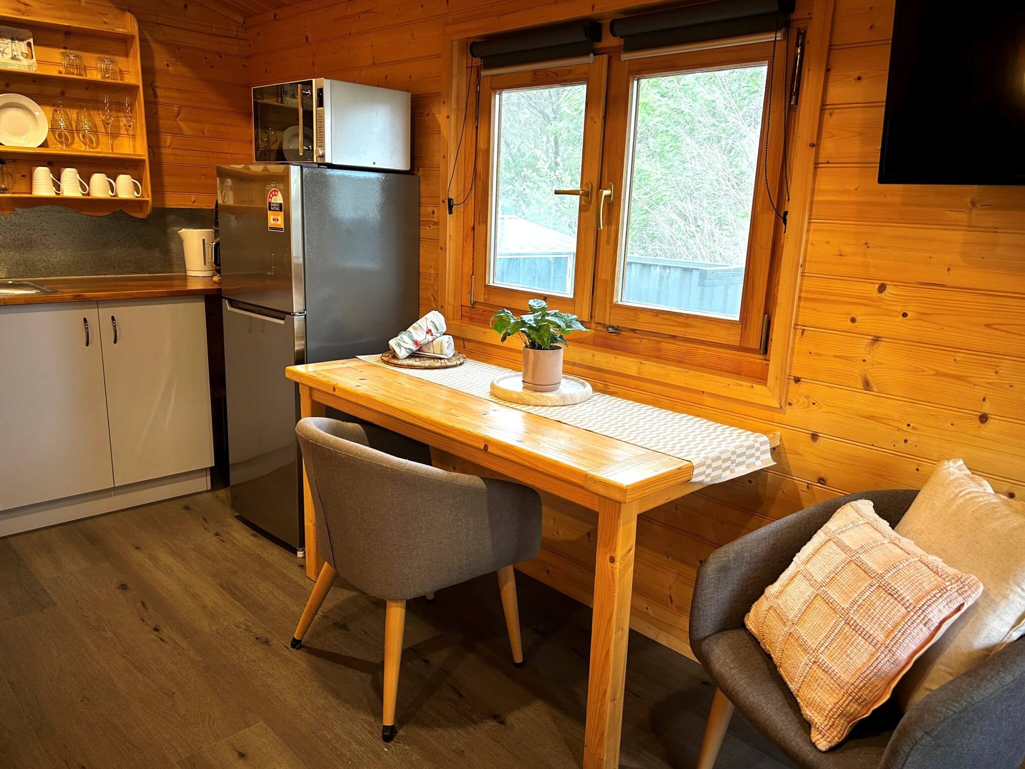 Biddy Cabin One - Kitchen - Accommodation in Bremer Bay - 1 Biddy Crescent