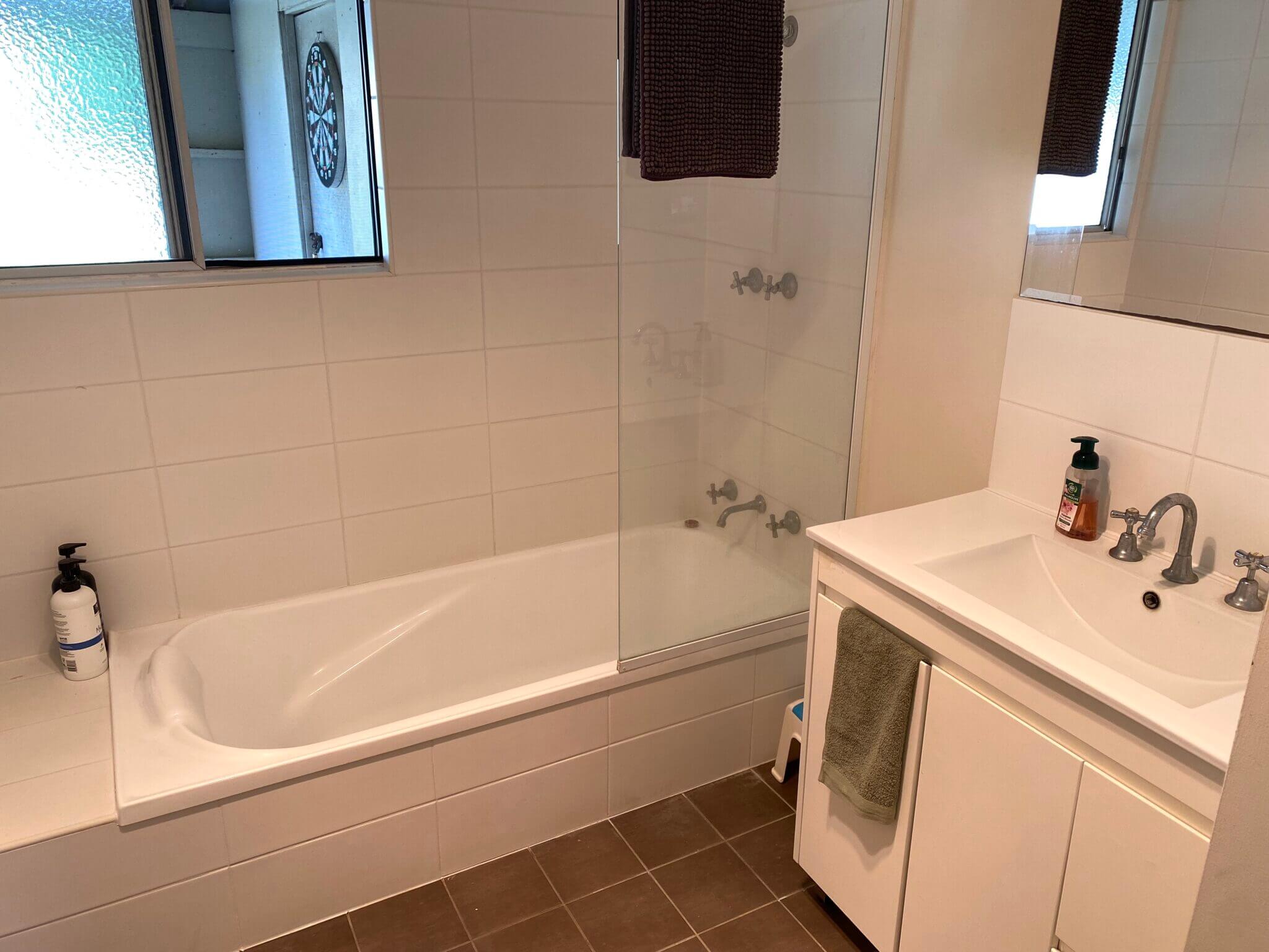 Accommodation in Bremer Bay - 17 Emma Street - Bathroom