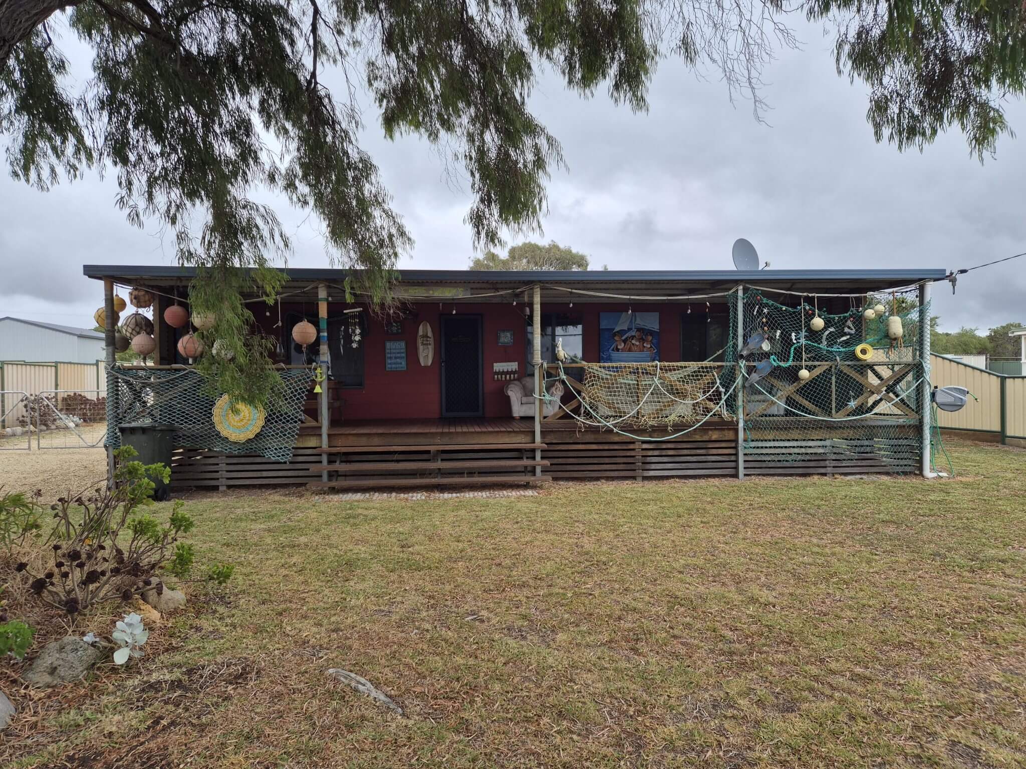 Accommodation in Bremer Bay - 10 Agnes Place - Front View